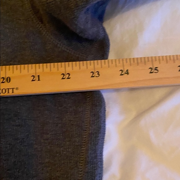 Tommy Bahama Charcoal and Blue reversible Zip-Up Sweater. Size L? - Picture 9 of 11